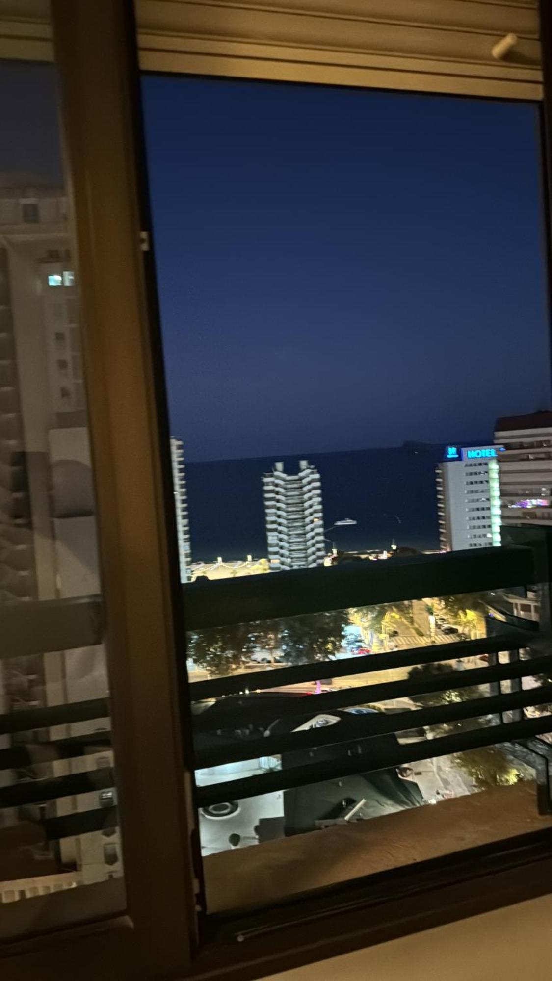 Apartamento Centro Бенидорм Екстериор снимка